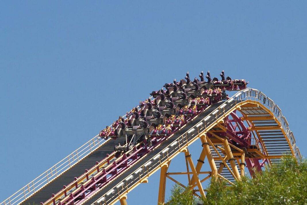 six flags magic mountain roller coaster